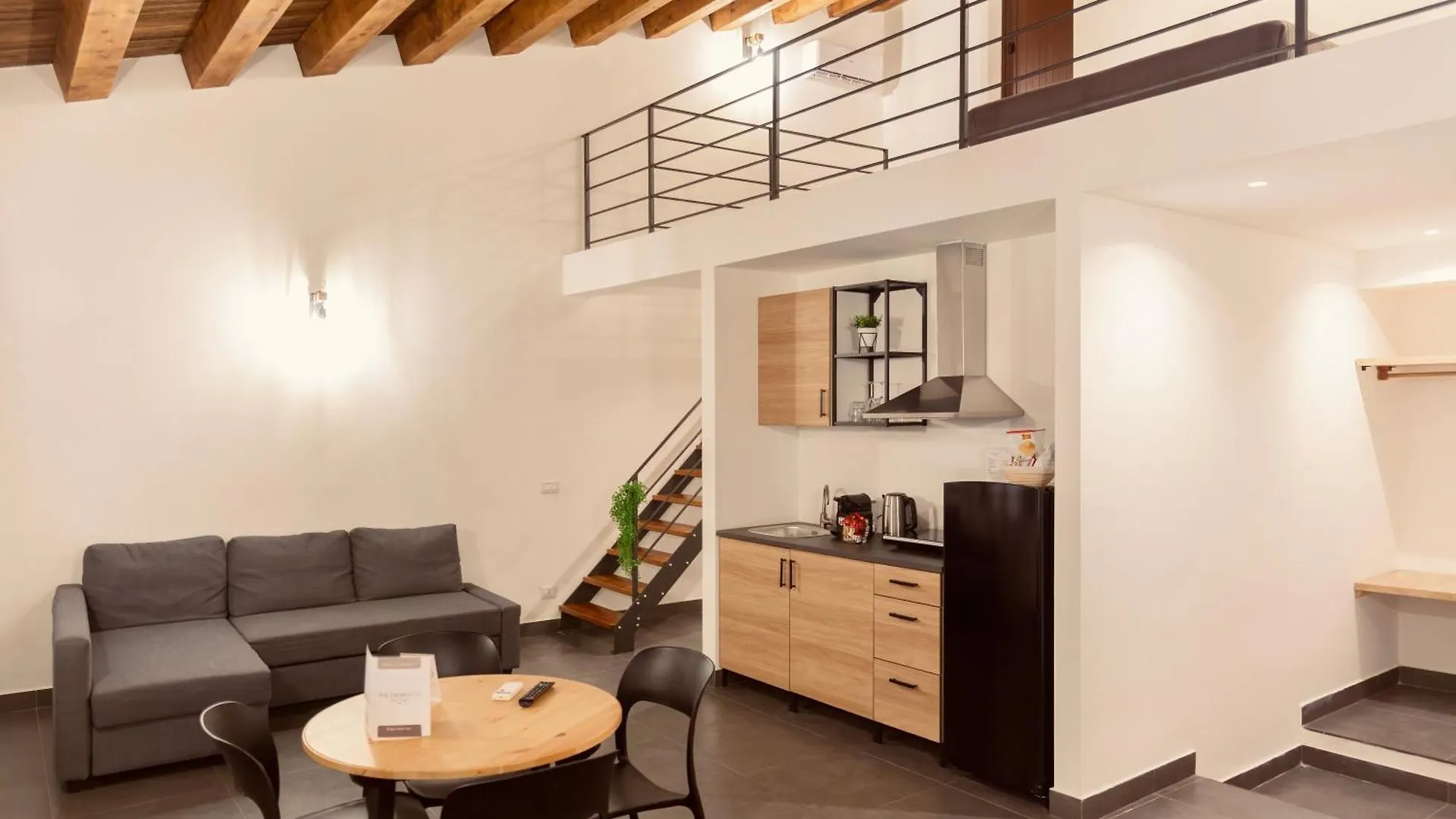 Palermo Inn Boutique Aparthotel Guest house