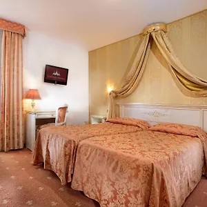 Ambassador Tre Rose 3*, Venice Italy