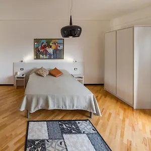2* Bed & Breakfast Opera House